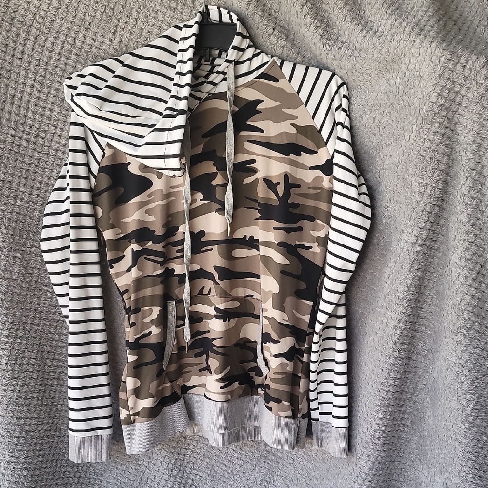 Camouflage and Striped Hoodie